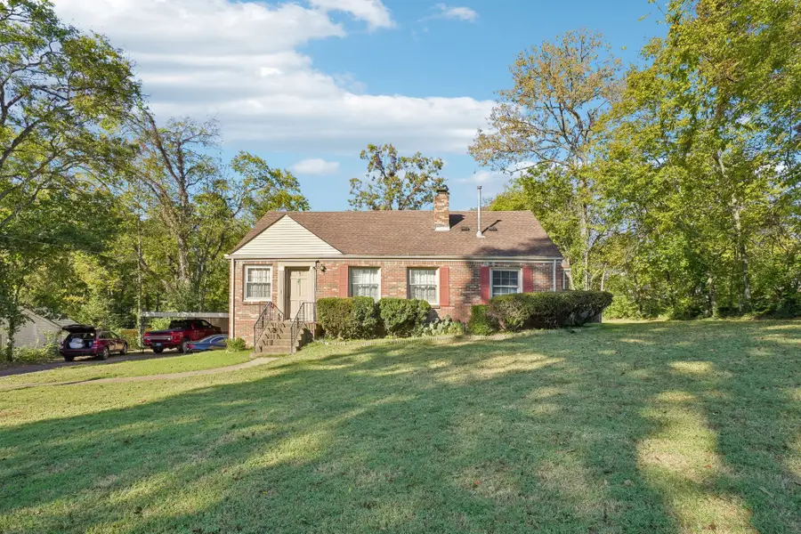 124 W Marthona Rd, Madison, TN 37115 - #3