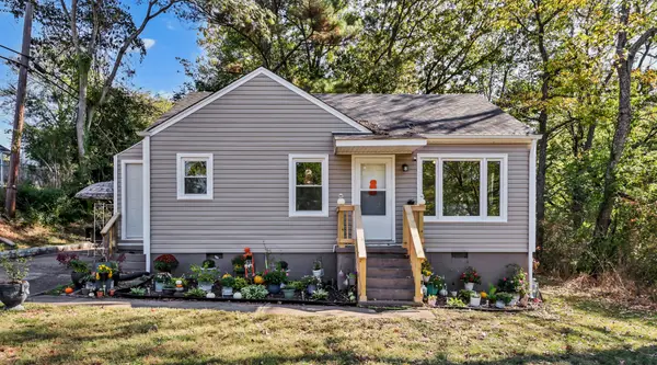 1005 Swift Dr, Clarksville, TN 37040