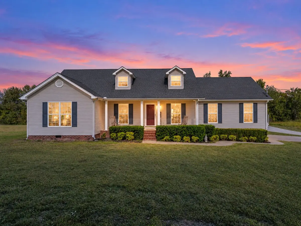 1144 Bell Buckle Wartrace Rd, Wartrace, TN 37183 - #1