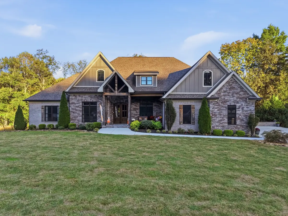 71 Woodland Creek Dr, McMinnville, TN 37110 - #1