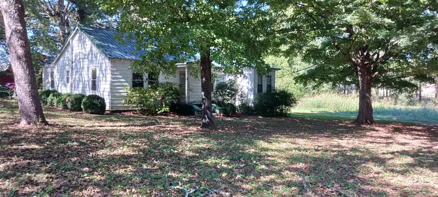 416 Main St, Huntland, TN 37345 - #2