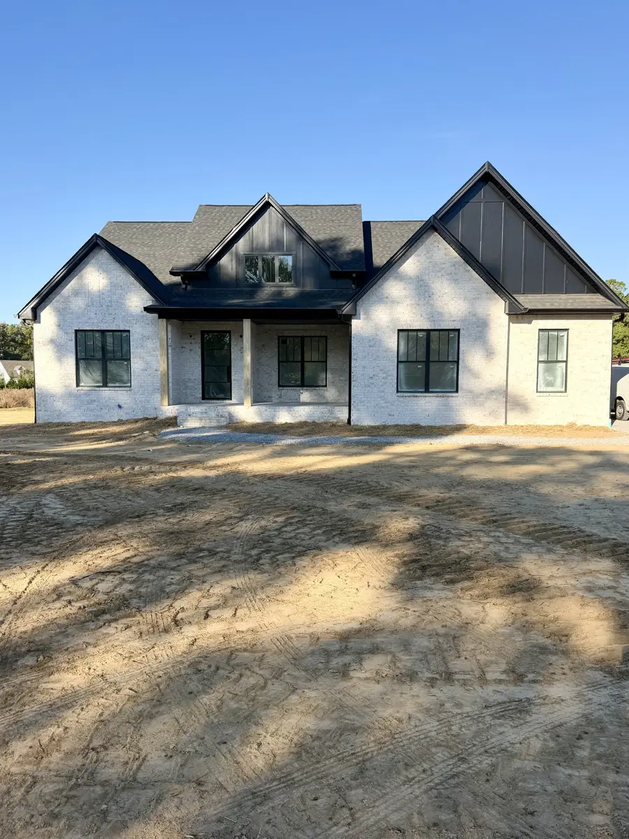 493 South Rd, Cottontown, TN 37048 - #2
