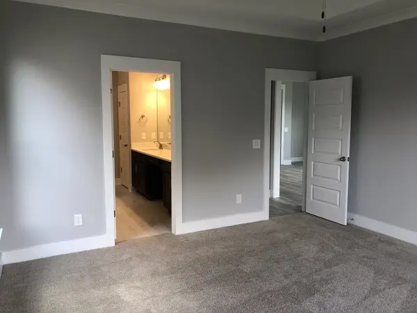 238 Hudson Dr, Gallatin, TN 37066