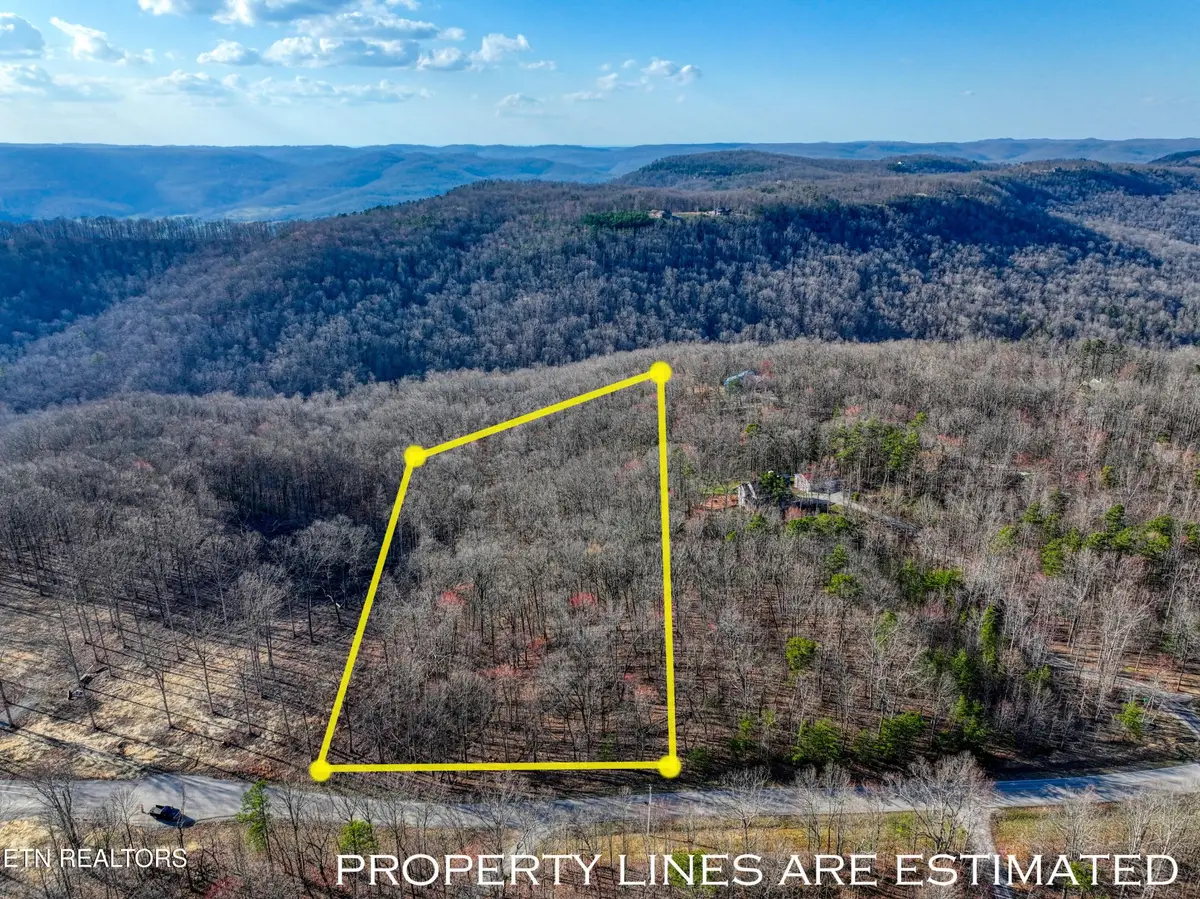 616 Cumberland Cove Rd, Monterey, TN 38574 - #1