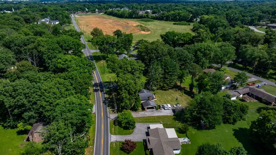129 Country Club Ln, Hopkinsville, KY 42240 - #3