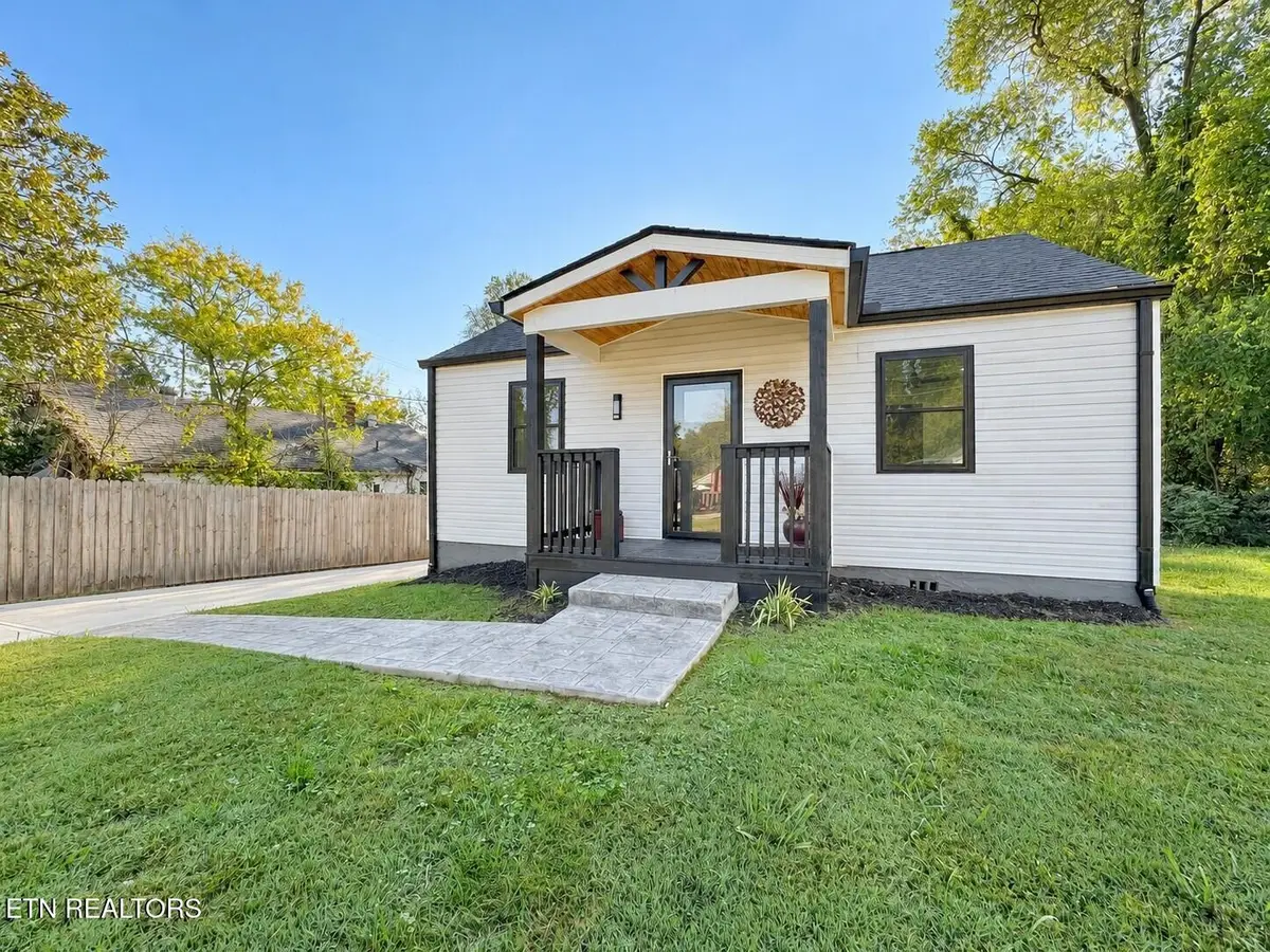 2032 Seminole Ave, Knoxville, TN 37915 - #1