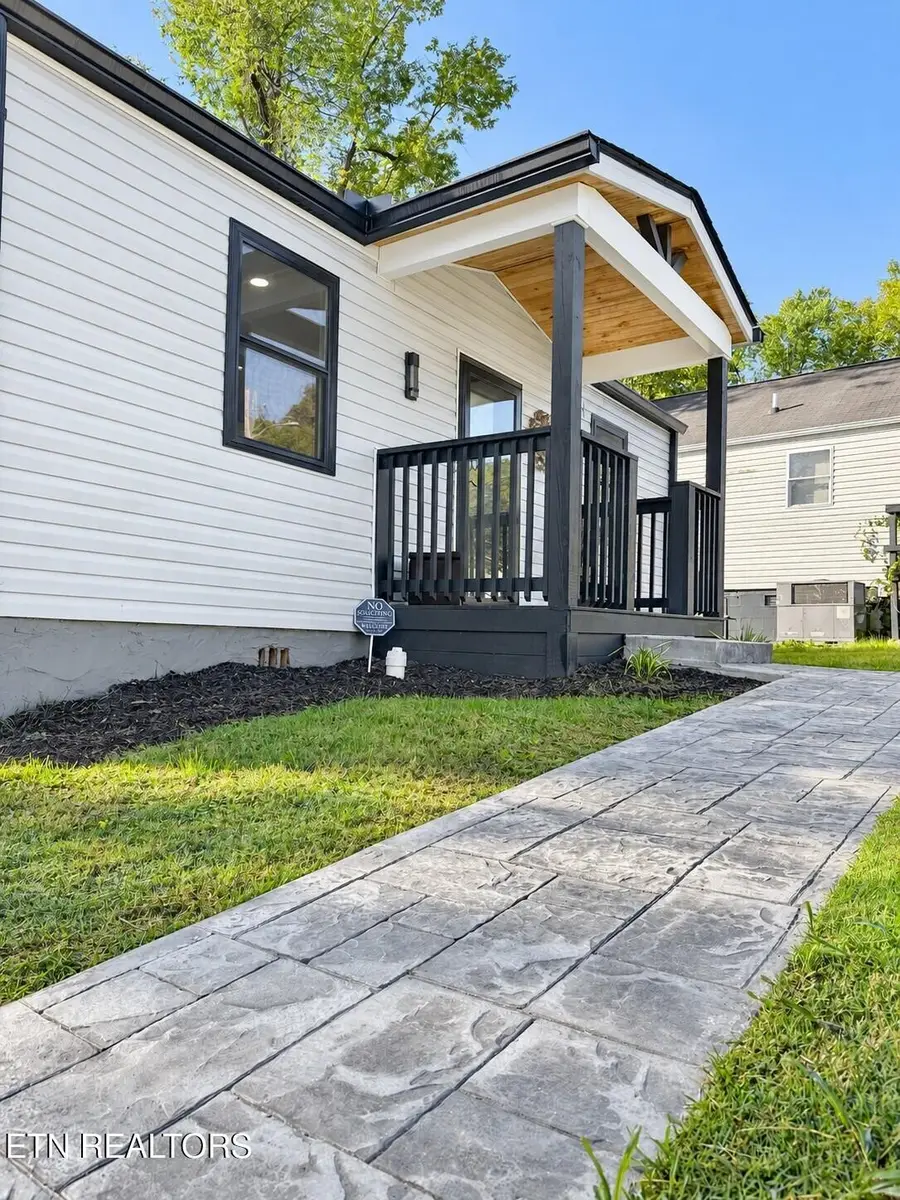 2032 Seminole Ave, Knoxville, TN 37915 - #2