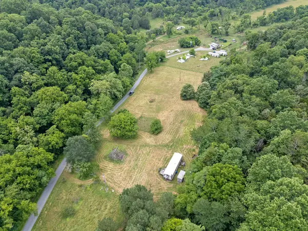 55 Thompson Hollow Rd, Taft, TN 38488