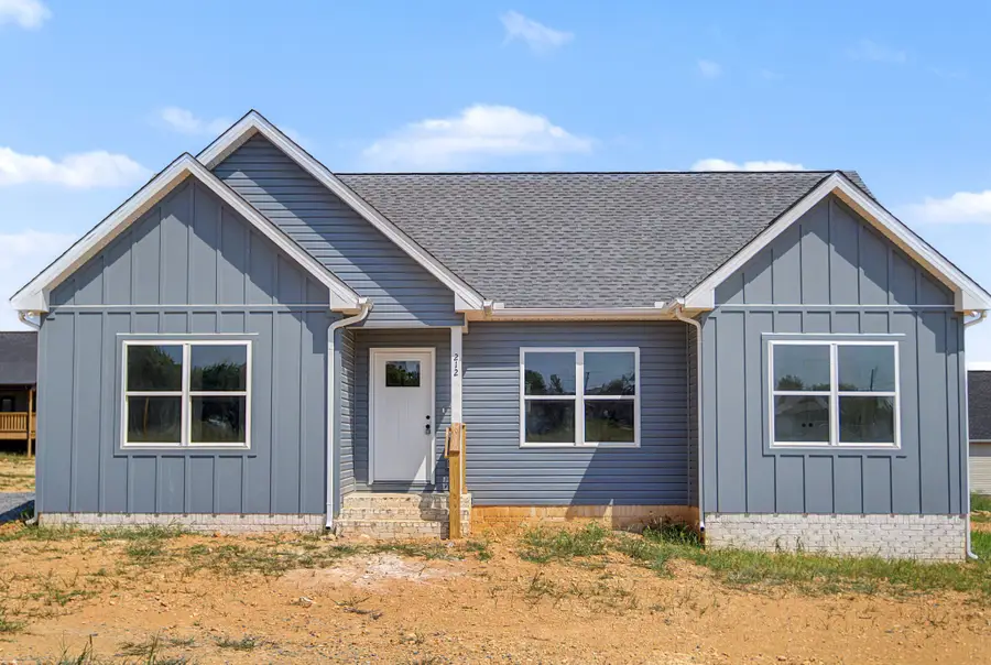 212 Dj Dr, Lafayette, TN 37083 - #2