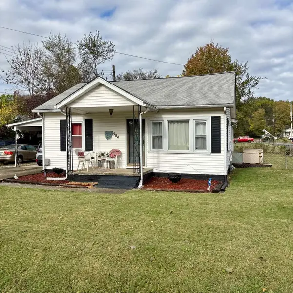 504 Sanderson Dr, Hopkinsville, KY 42240