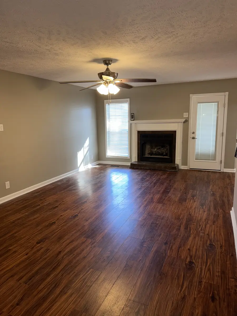 1006 Monica Dr, Clarksville, TN 37042 - #3