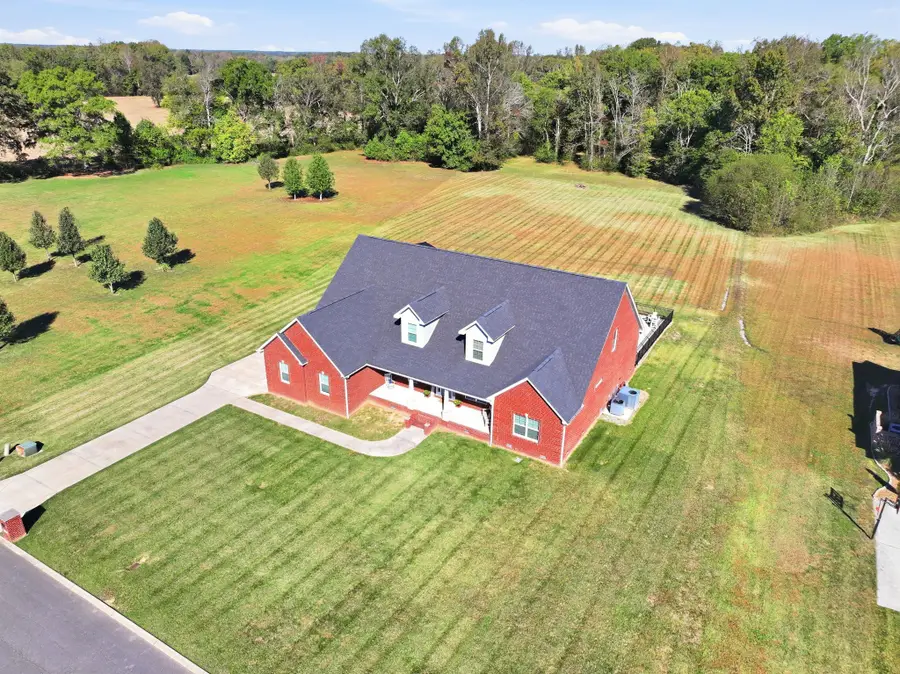 241 Roberts Creek Cir, Manchester, TN 37355 - #3