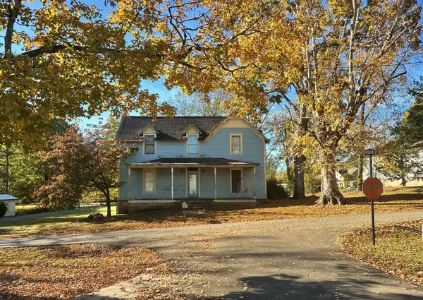 110 Division St, Normandy, TN 37360