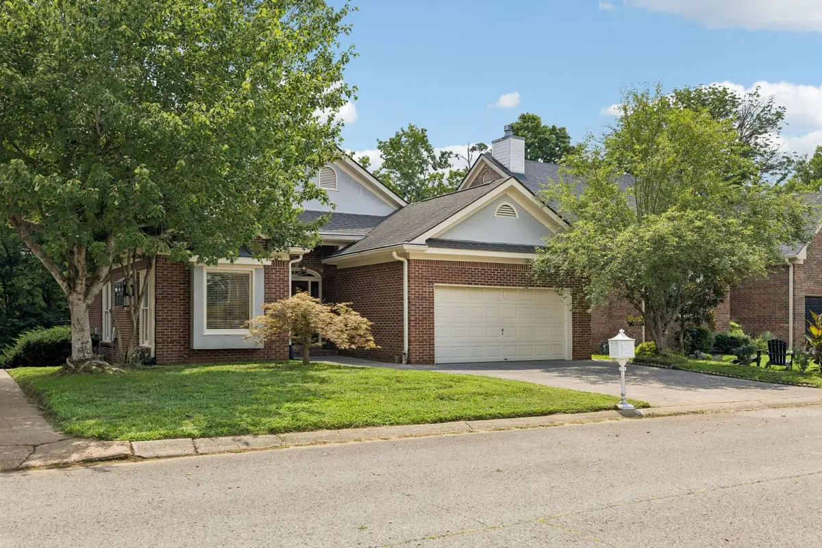 112 Chuzzlewit Down, Brentwood, TN 37027 - #1