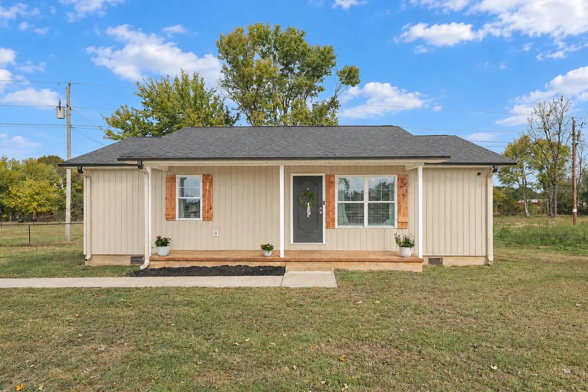 8165 State Line Rd, Taft, TN 38488 - #1
