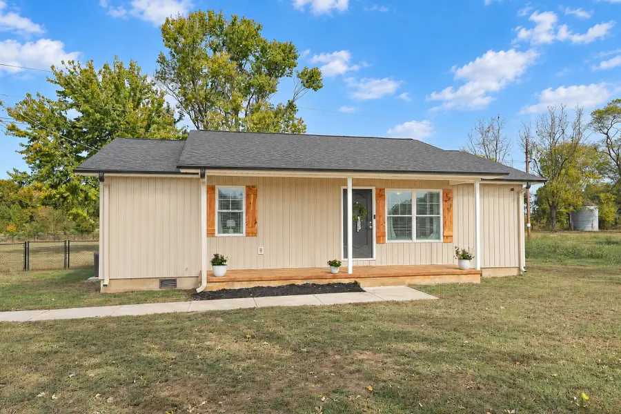 8165 State Line Rd, Taft, TN 38488 - #3