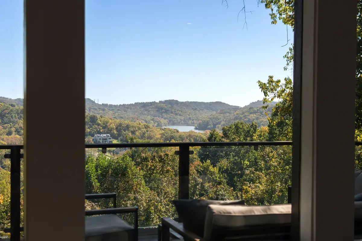 1857 Laurel Ridge Dr, Nashville, TN 37215 - #1