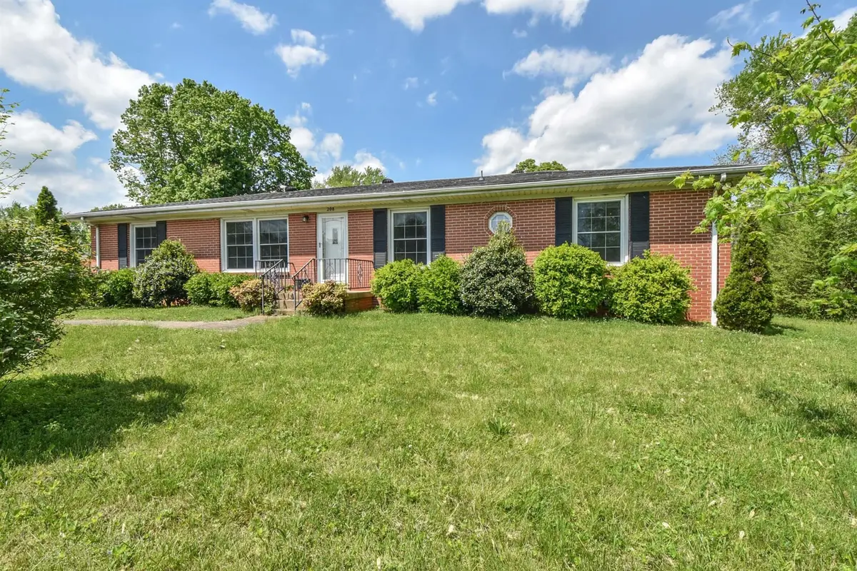 208 Joslin Ave, Gallatin, TN 37066 - #1