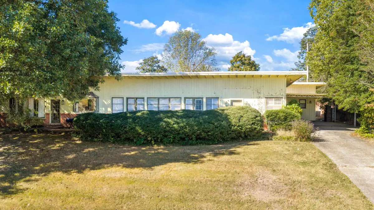 604 4th Ave, Fayetteville, TN 37334 - #1