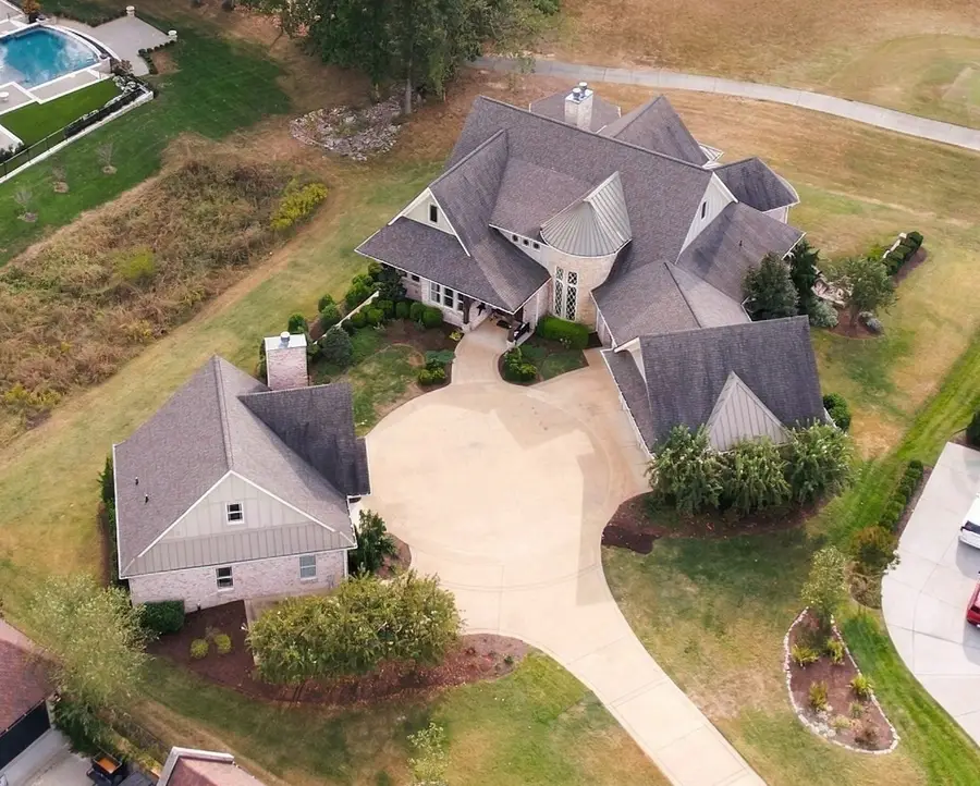 8617 Shortleaf Ct, College Grove, TN 37046 - #2
