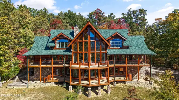 611 Pinnacle Vista Rd, Gatlinburg, TN 37738