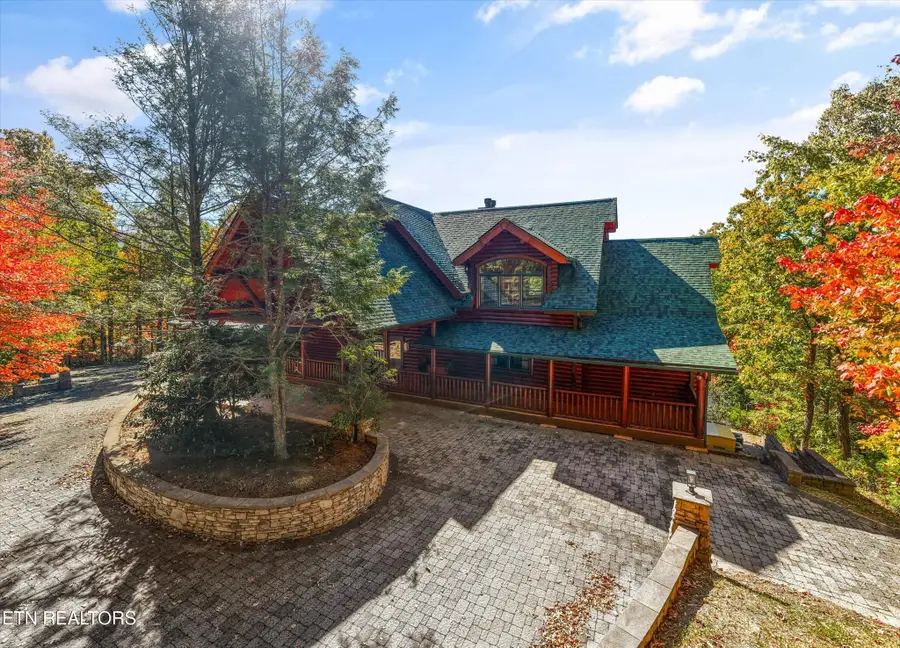 611 Pinnacle Vista Rd, Gatlinburg, TN 37738 - #2