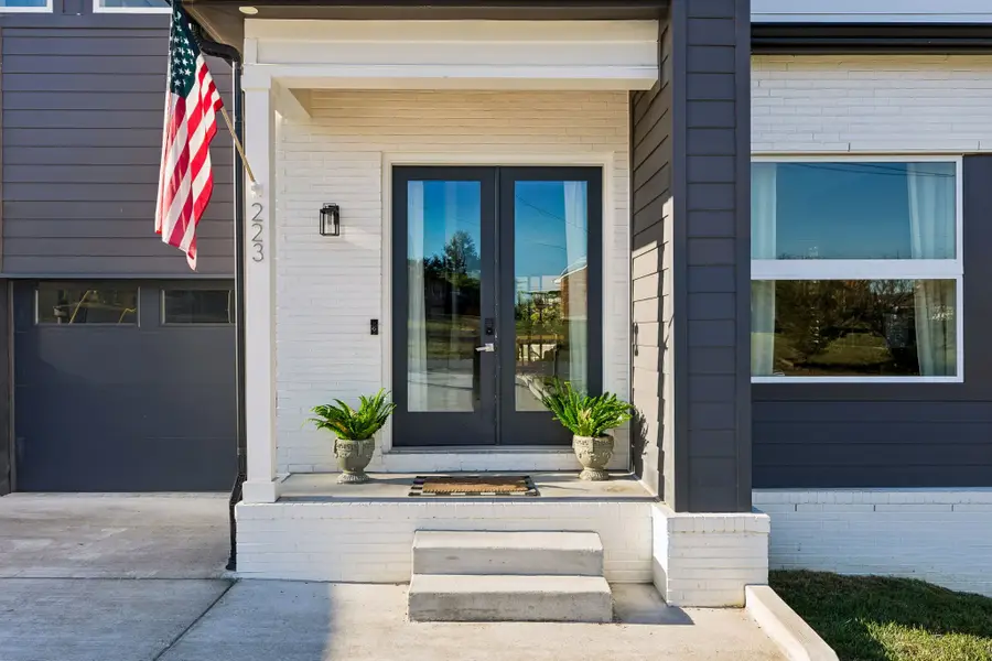 223 Lucky Dr, Nashville, TN 37211 - #3