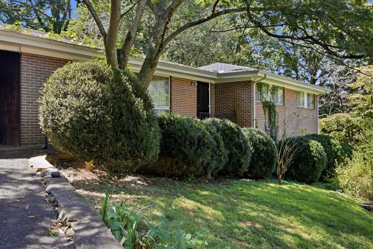 1905 Hixson Pike, Chattanooga, TN 37405 - #1