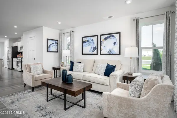 1002 Autumn Gate Drive, Navassa, NC 28451