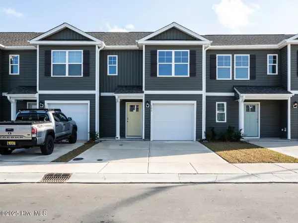 106 N Grassland Road #Unit 22, Surf City, NC 28445