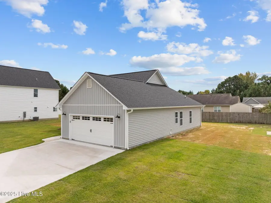 406 Pepperbush Court, Ayden, NC 28513 - Image #3