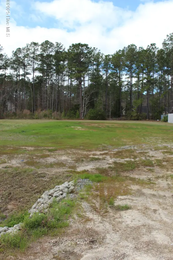 102 Wainwright Court, Havelock, NC 28532