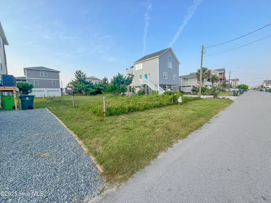 1422 N Topsail Drive, Surf City, NC 28445 - Image #3