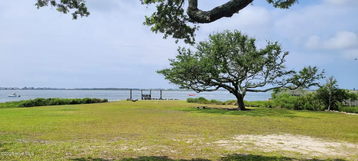 202 S 34th Street, Morehead City, NC 28557 - Image #1