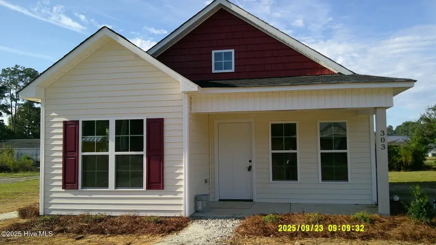 303 E James Street, La Grange, NC 28551 - Image #3