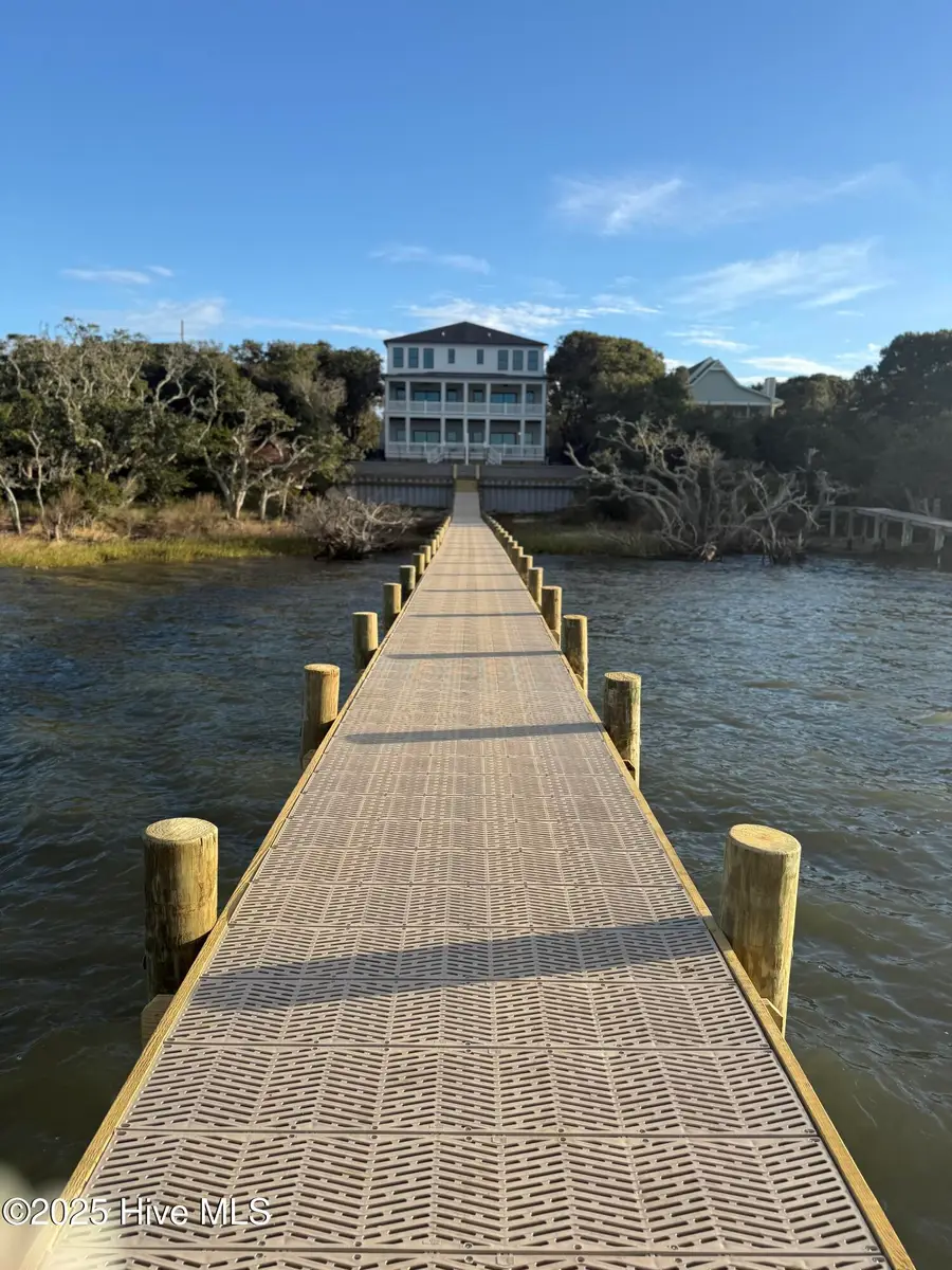 3804 Emerald Drive E, Emerald Isle, NC 28594 - Image #2