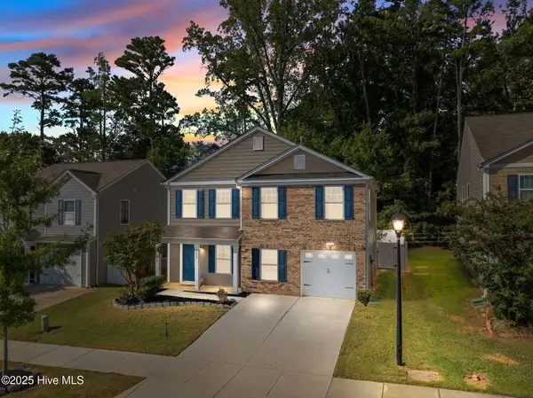 5433 Tumbling Brook Lane, Charlotte, NC 28216