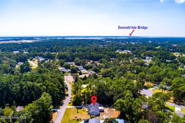 243 Barrington Ridge, Bogue, NC 28570