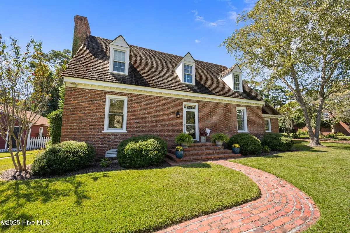 661 Main Street Ext, Swansboro, NC 28584 - Image #1