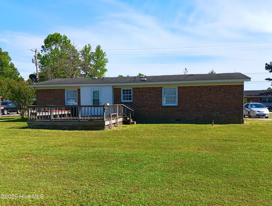 407 Pineview Street, Lucama, NC 27851 - Image #2
