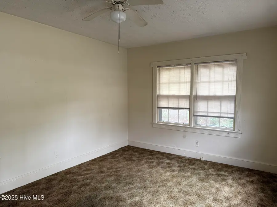 512 Nicholson Street, Clinton, NC 28328 - Image #2