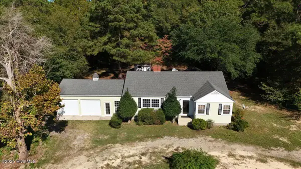 8696 Aberdeen Road, Aberdeen, NC 28315