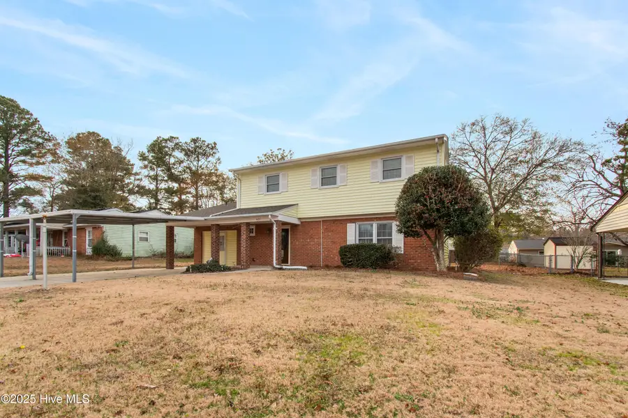 421 Regalwood Drive, Jacksonville, NC 28546 - Image #3