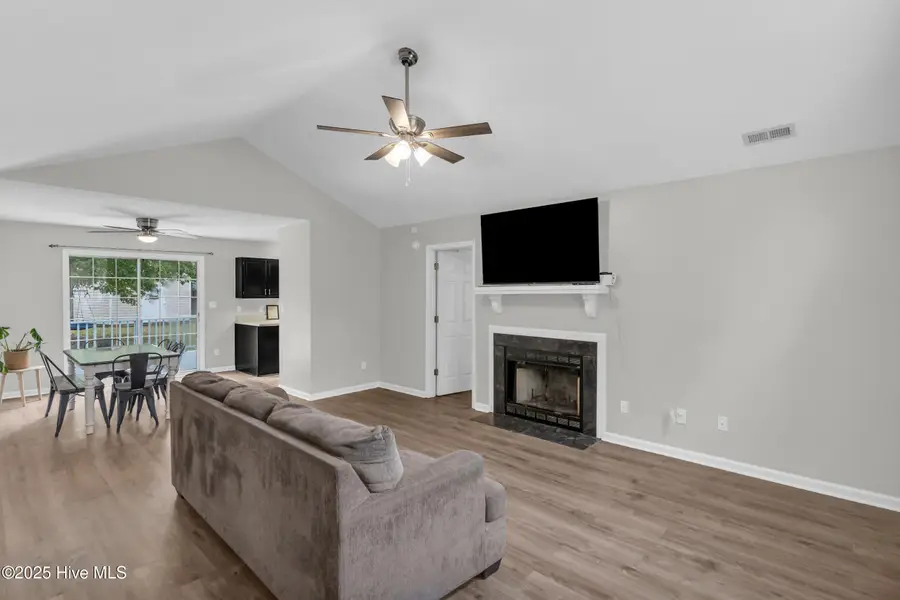 319 Palamino Trail, Jacksonville, NC 28546 - Image #2