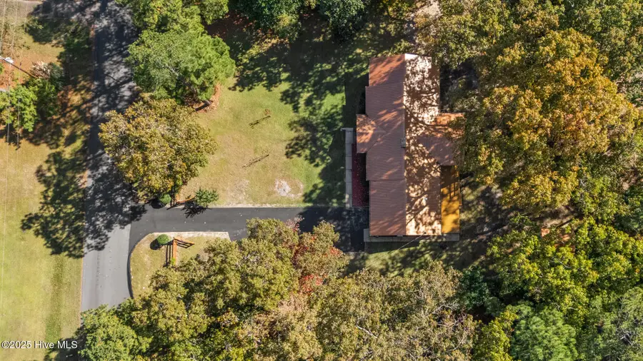 912 N Glenwood Trail, Southern Pines, NC 28387 - Image #3