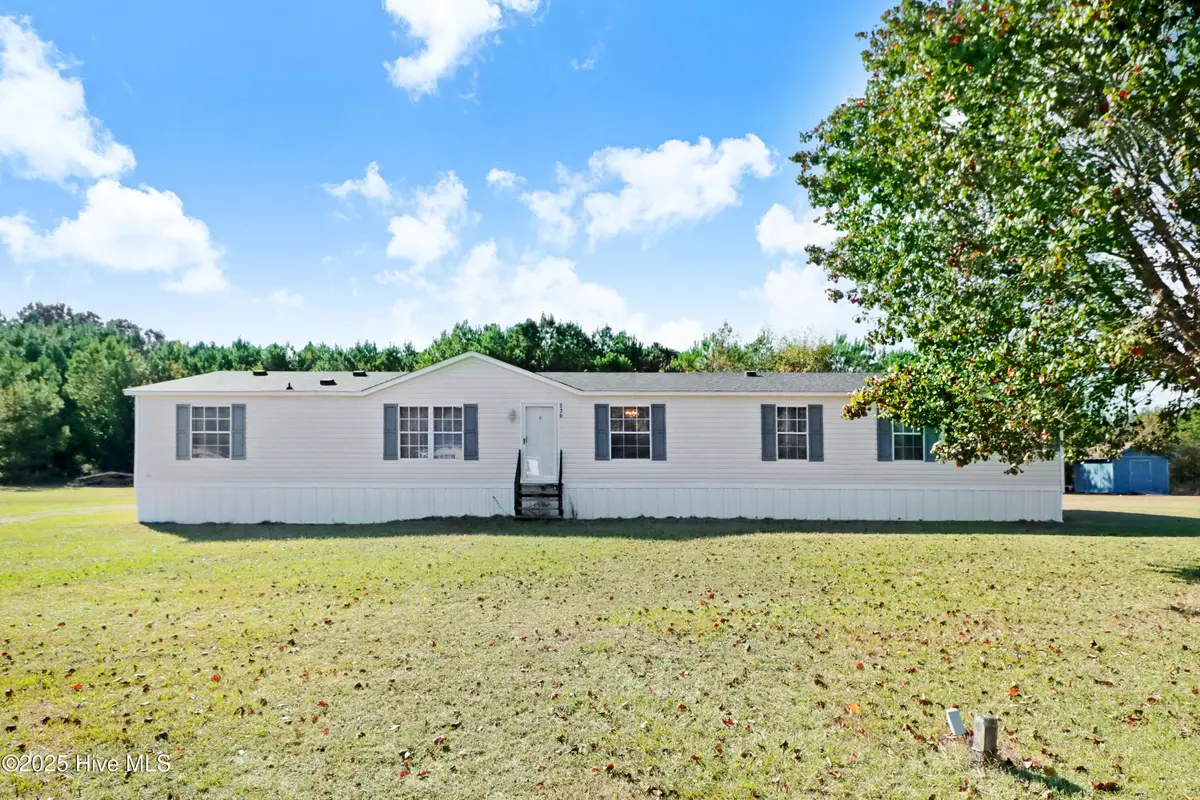 230 Fox Run Drive, Pikeville, NC 27863 - Image #1