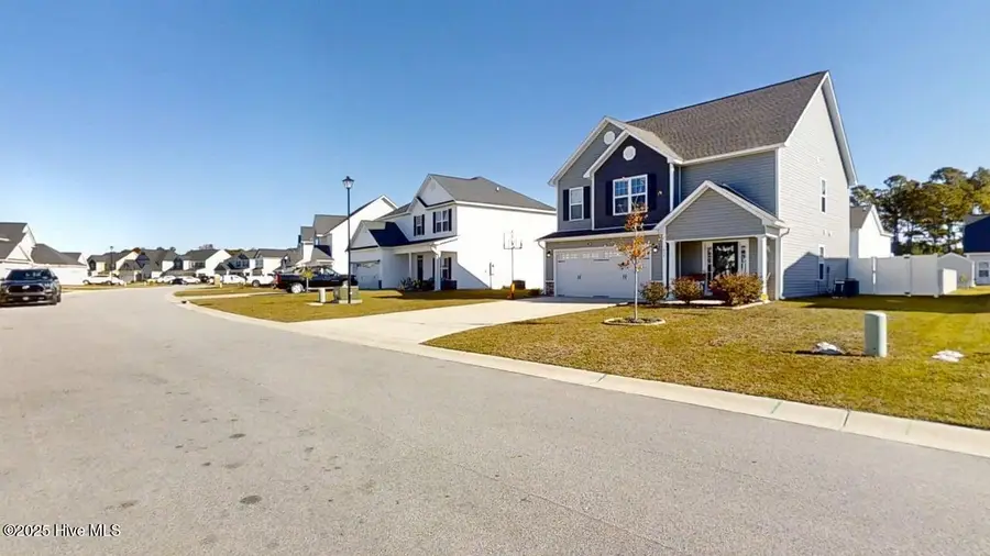 437 Nantucket Trail, Sneads Ferry, NC 28460 - Image #2