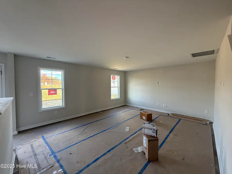 21 E Emily Gardens Drive, Selma, NC 27576 - Image #3