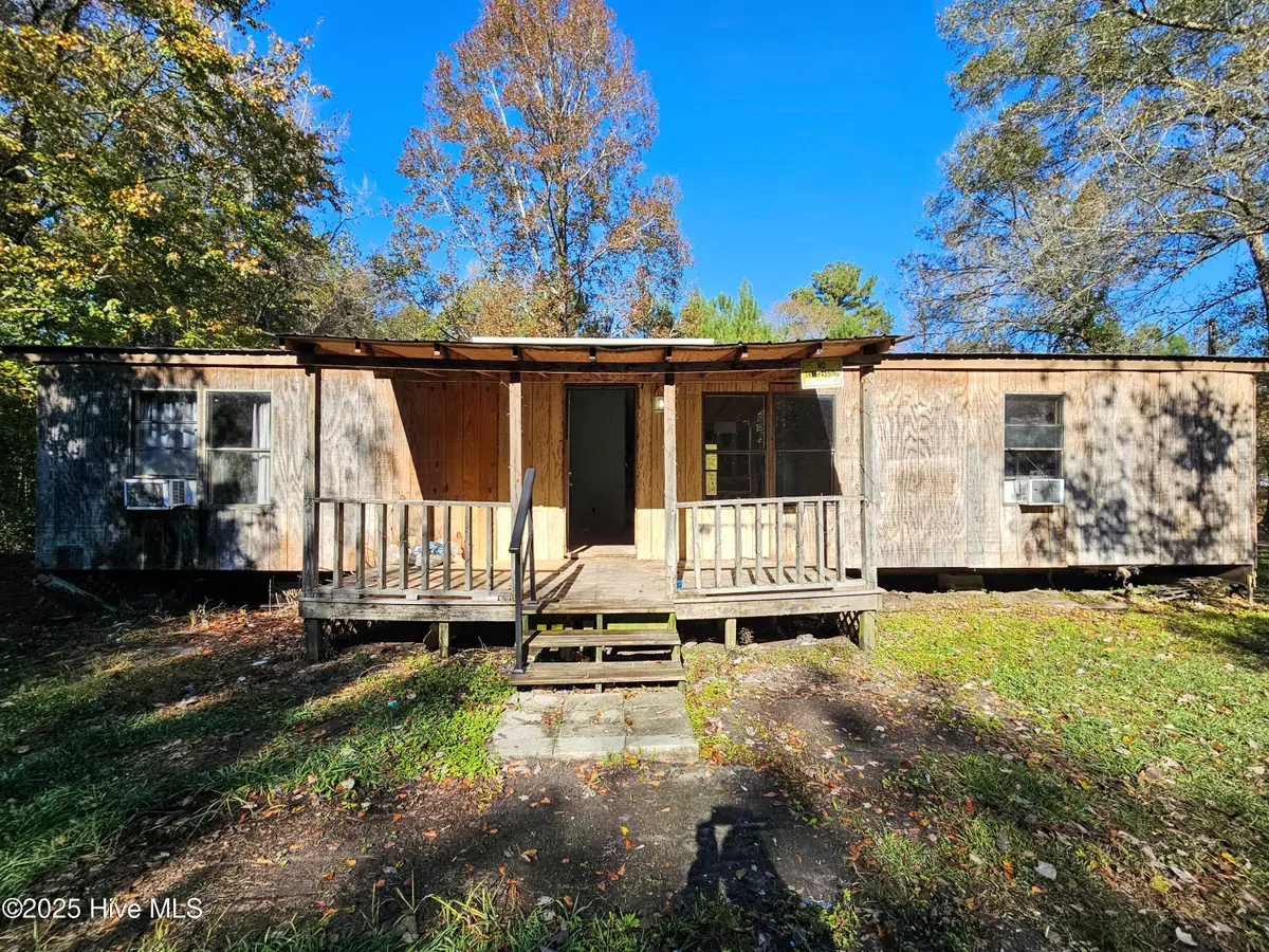 145 Violets Lane, Burgaw, NC 28425 - Image #1