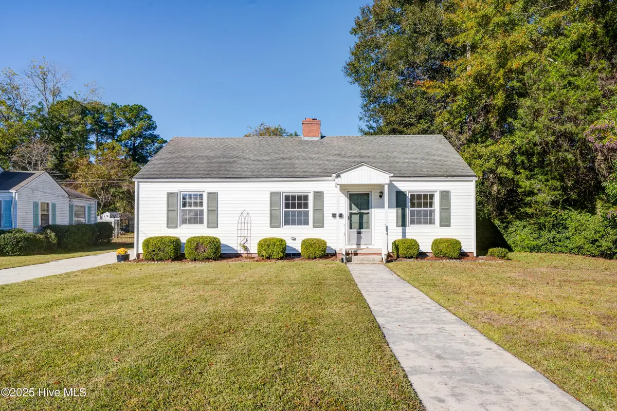 1612 Queen Anne Lane, New Bern, NC 28560 - Image #1